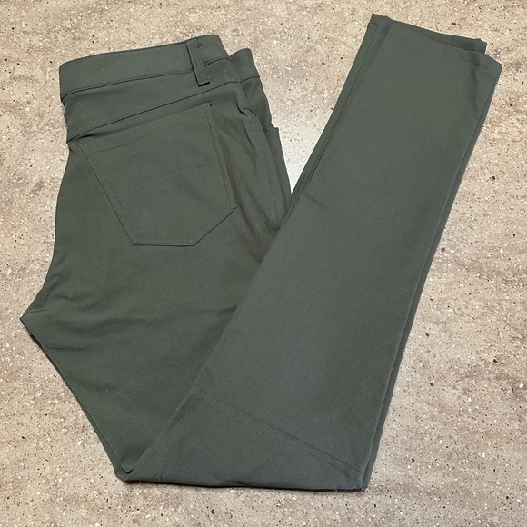 Lululemon ABC Pants - Skinny 33 x 34 - Olive - Picture 1 of 3